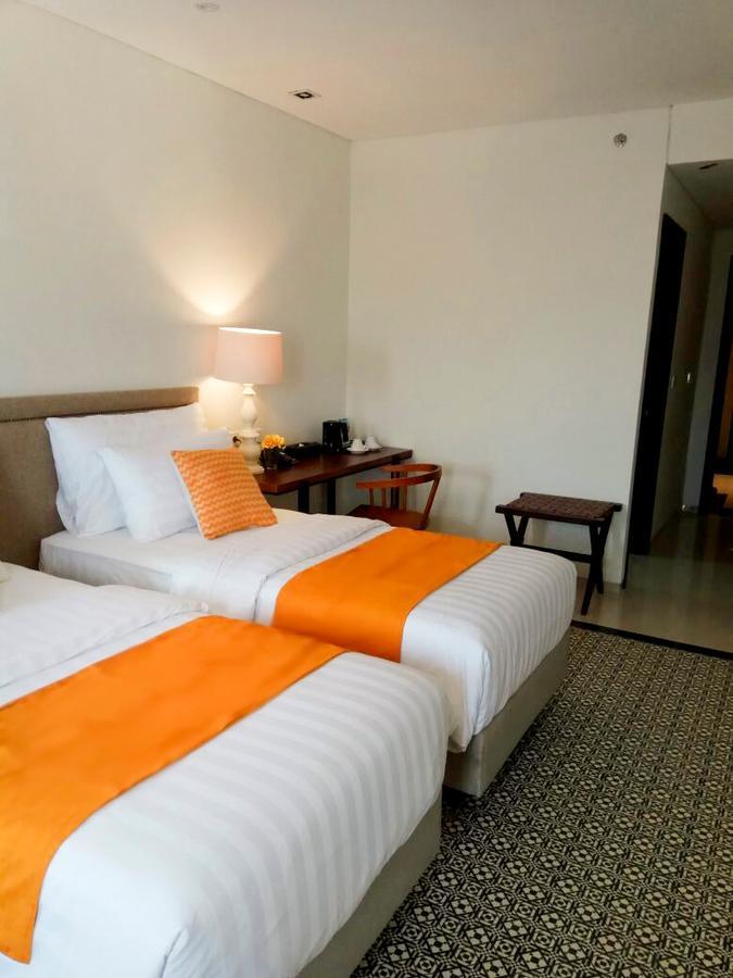 M Hotel Sorong Ngoại thất bức ảnh