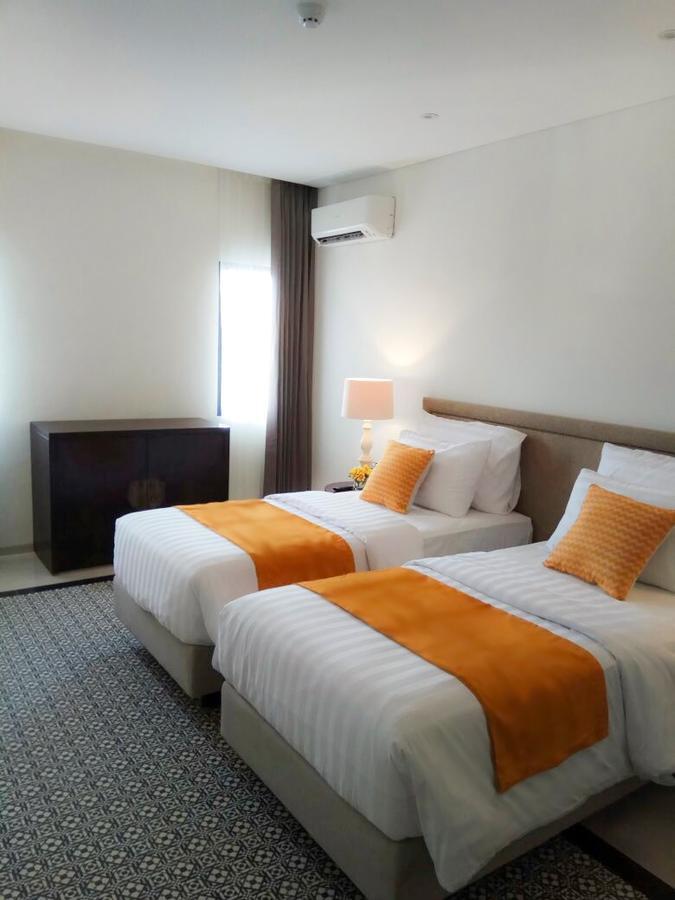 M Hotel Sorong Ngoại thất bức ảnh